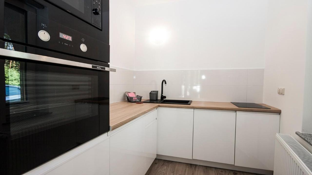 Lesna Dreams Apartament โปเบียโรโว ภายนอก รูปภาพ